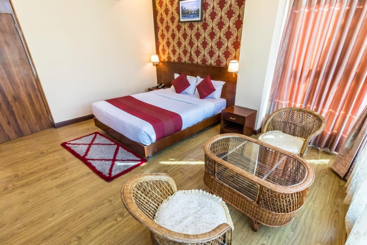 Hotel Pokhara Goodwill ภายนอก รูปภาพ