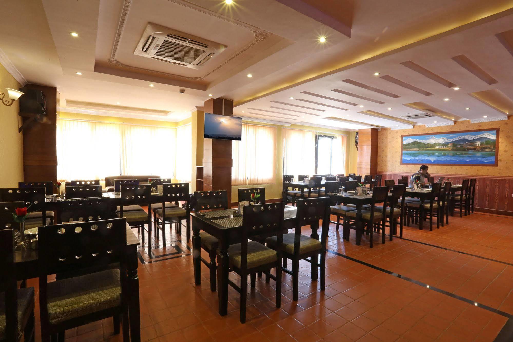 Hotel Pokhara Goodwill ภายนอก รูปภาพ